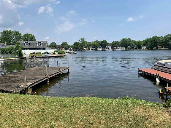 5th image of 209 S Lakeside Dr