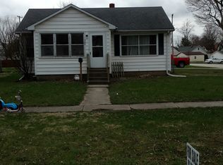 360 W Orleans St, Paxton, IL 60957