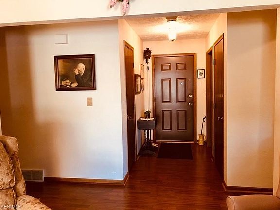 2nd image of 7621 Buchanan Dr