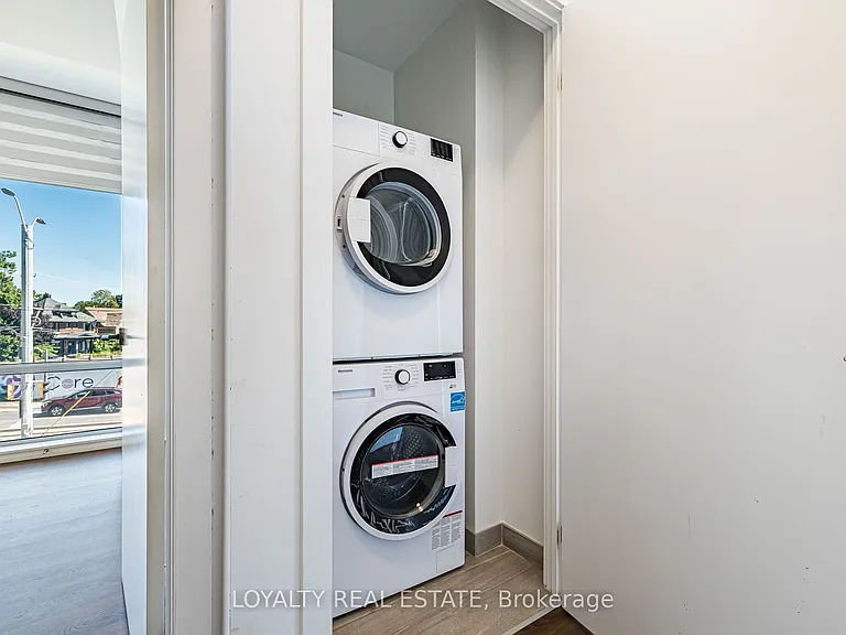 5 Wellington St S #207 — Photo 12