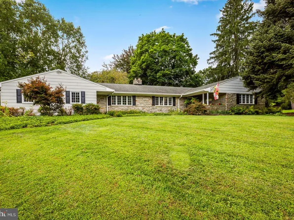 13403 Cambria Farms Rd, Phoenix, MD 21131