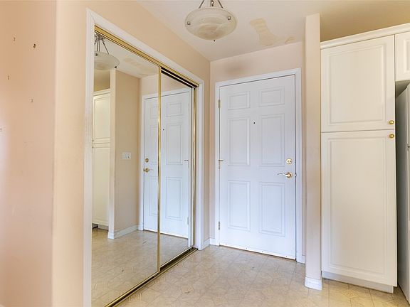 3rd image of 120 Vernon Ave #311
