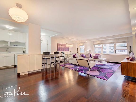 4th image of 200 E 84th St APT 14B