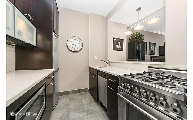 Sold by Douglas Elliman | media 2