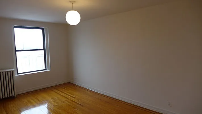 Rented by Garfield Realty  | media 25