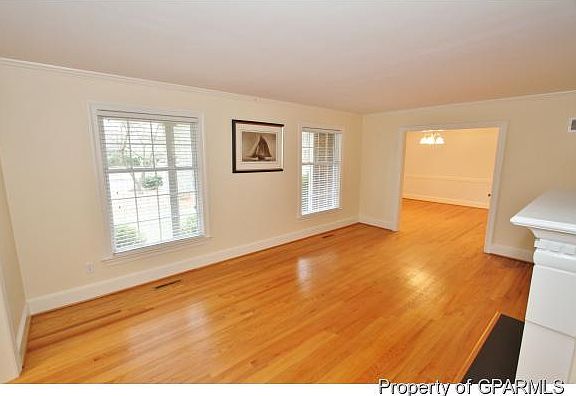 4th image of 106 Lord Ashley Dr