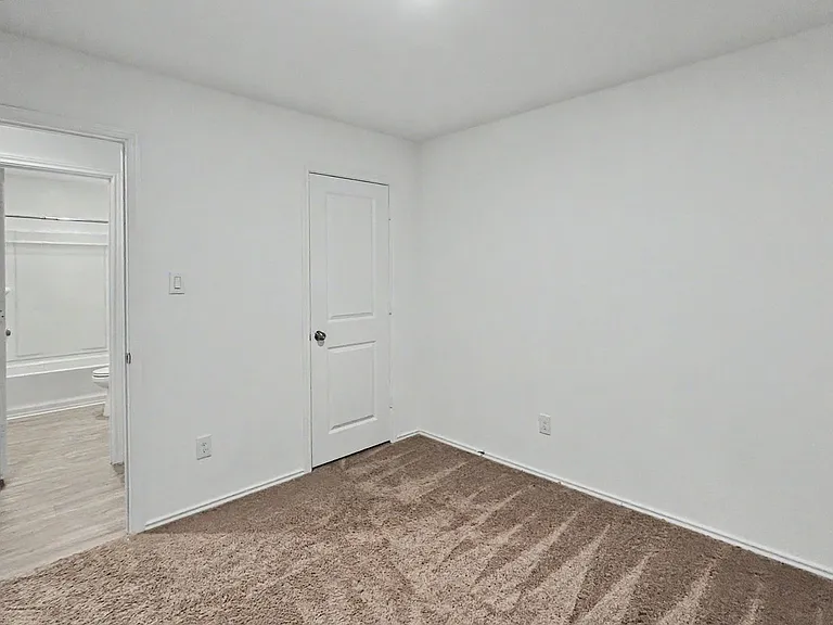 2843 Elion Dr — Photo 18