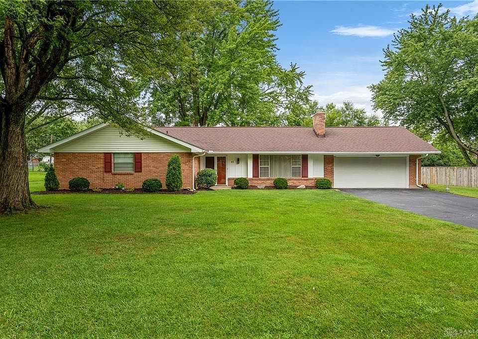 1st image of 45 Fernwald Dr