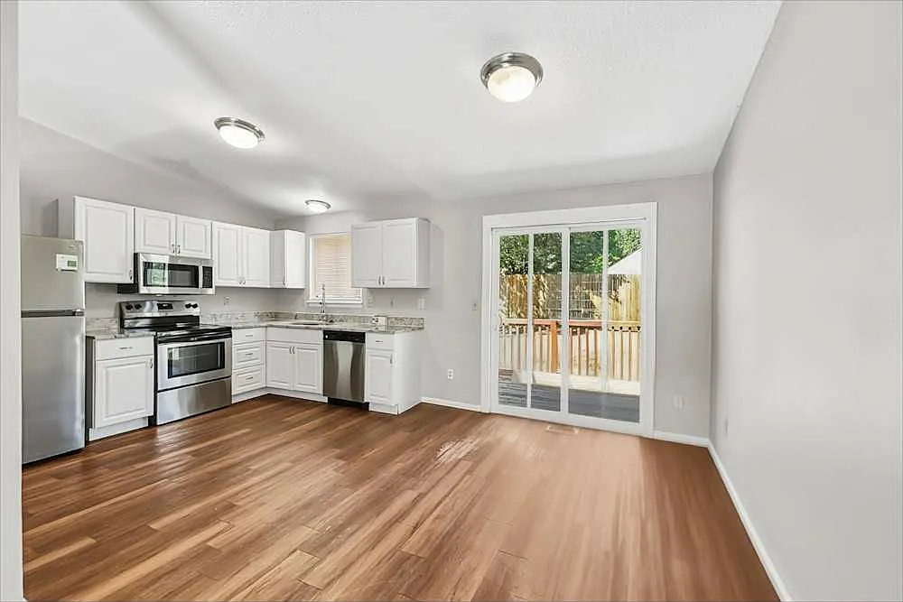 3 bed, 1536 sqft, $1,500 — Photo 3