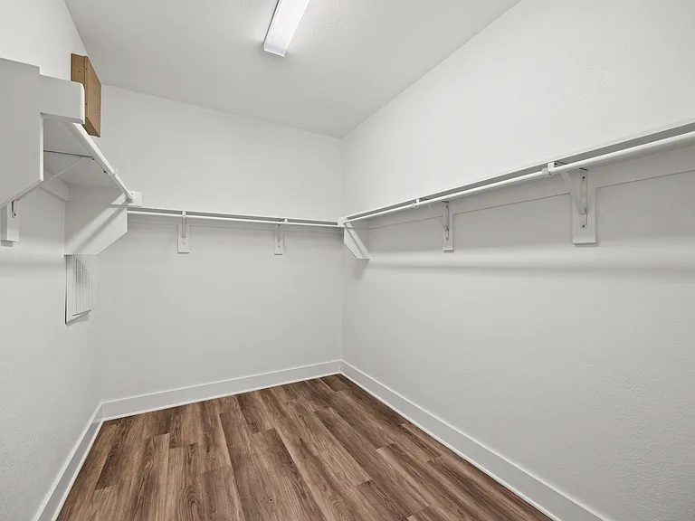 6506 Elaine Ct — Photo 17
