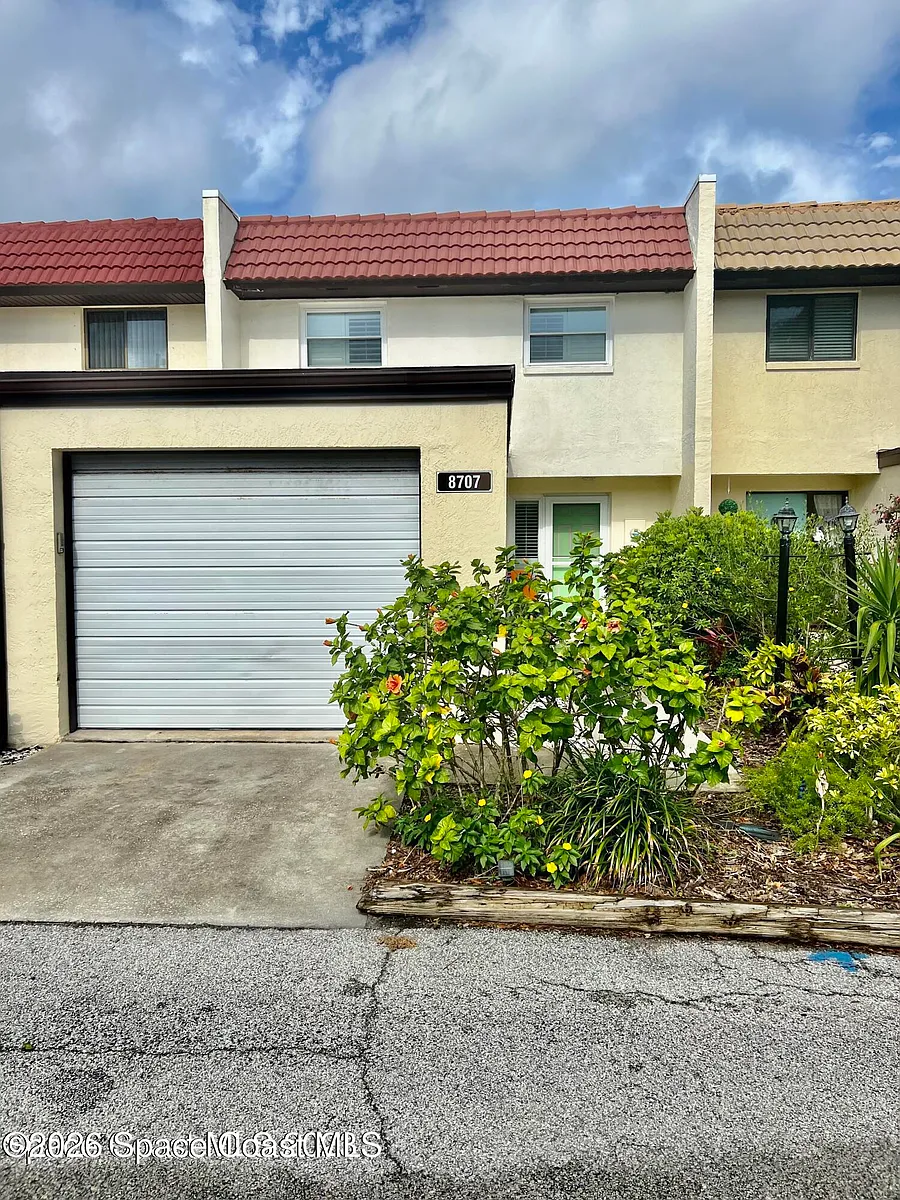 Building Photo - 8707 Bay Ct
