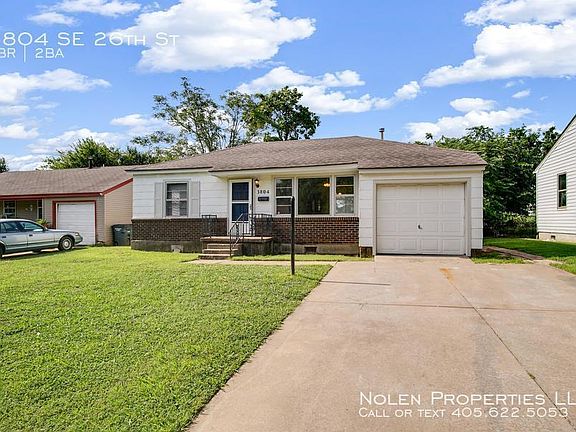 4th image of 3804 SE 26th St