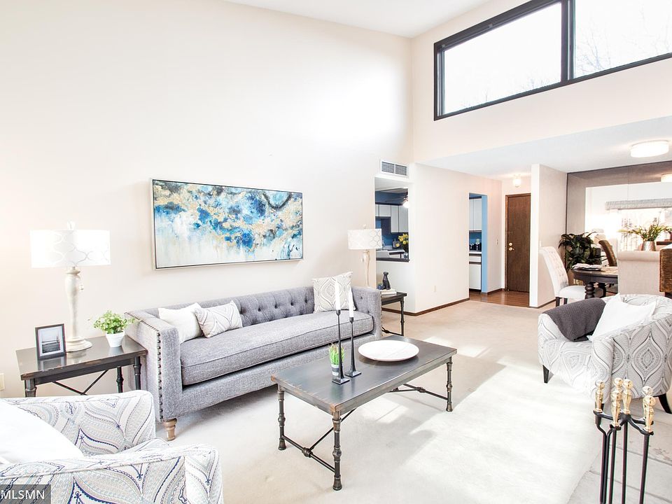 1st image of 5140 W 102nd St APT 314