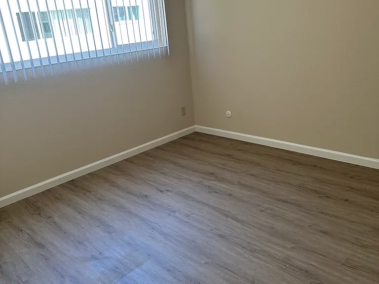 376 College Ave #3B — Photo 7
