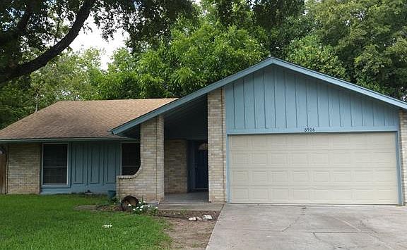 3rd image of 8906 Briardale Dr