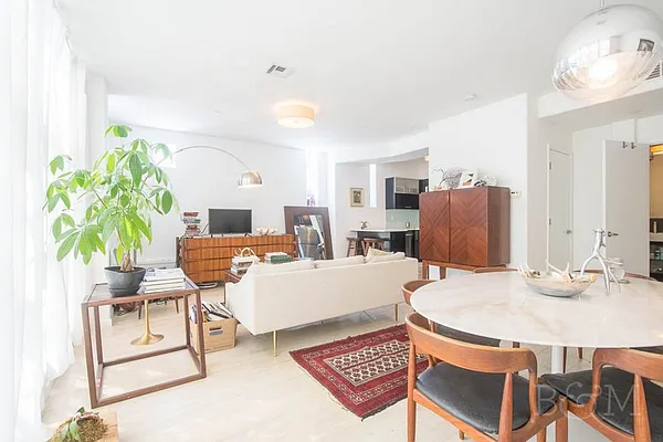 Rented by Brick&Mortar | media 2