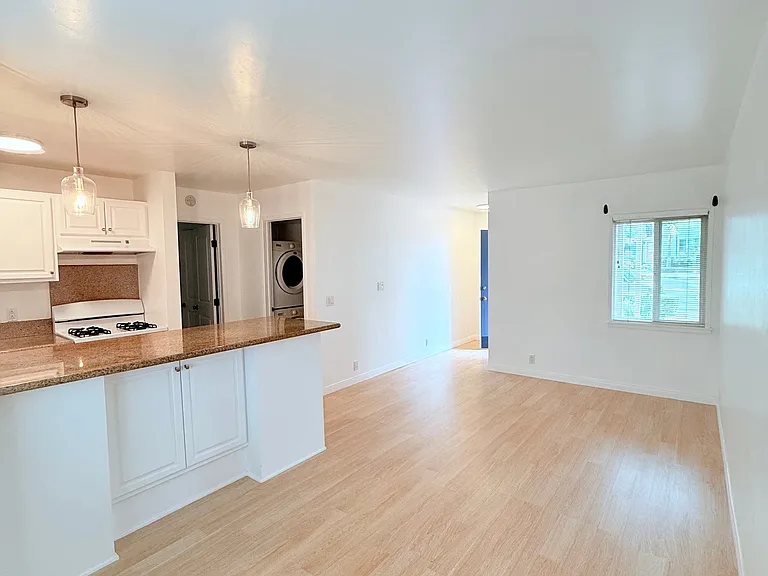 2907 State St #1 — Photo 3