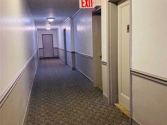 3rd image of 27-05 Parsons Blvd APT 6B