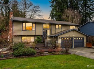 6375 Cedar Cove Ln, Clinton, WA 98236