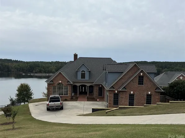5545 Land Harbour Dr, Granite Falls, NC 28630