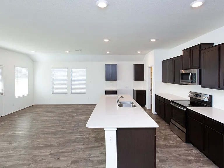 1003 Honey Locust Way — Photo 12
