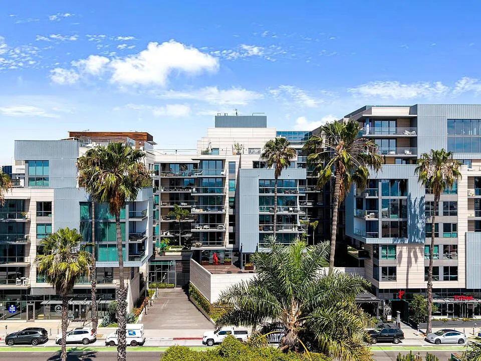 1755 Ocean Ave #303