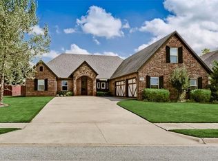 7894 Buona Sera St, Springdale, AR 72762