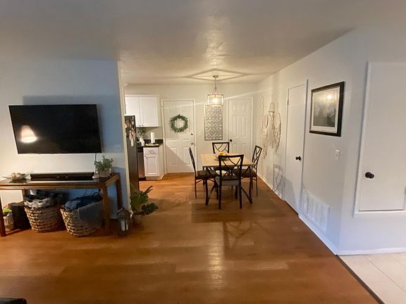 3rd image of 120 E Adobe St