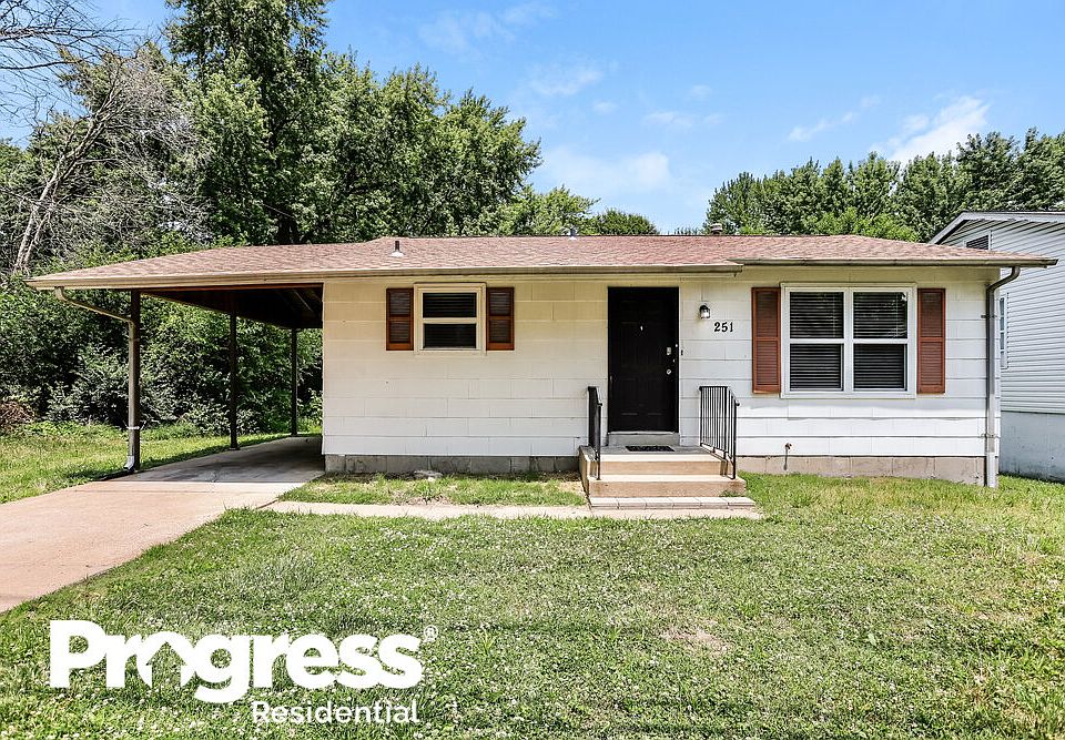 1st image of 251 Flora Dr