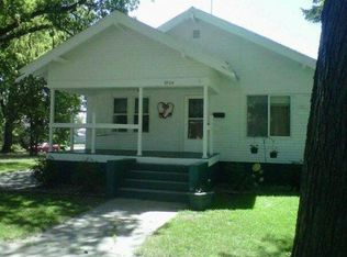 1824 12th St, Central City, NE 68826