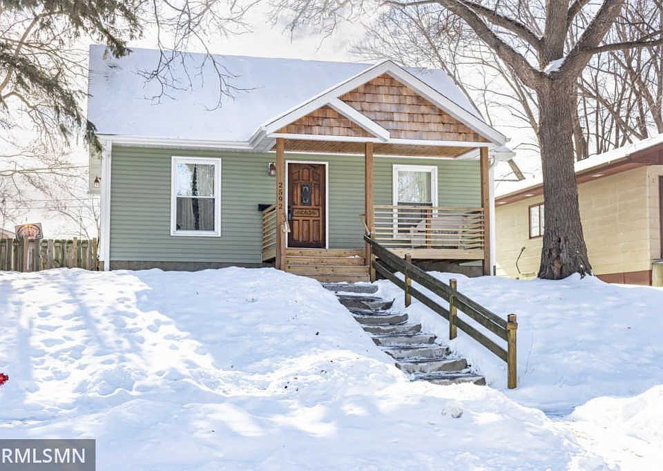 1st image of 2592 13th Ave E