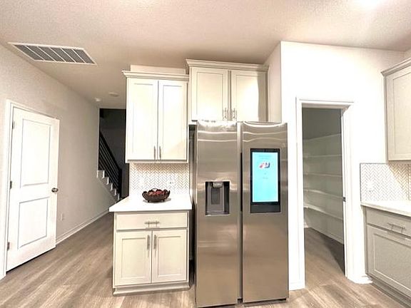 2nd image of 17509 Cipremont Ln