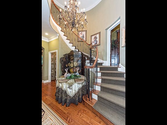 3rd image of 15020 Sendero Ln