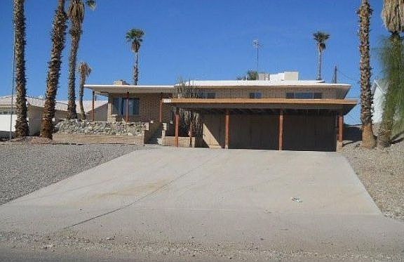 1st image of 2337 Huntington Dr