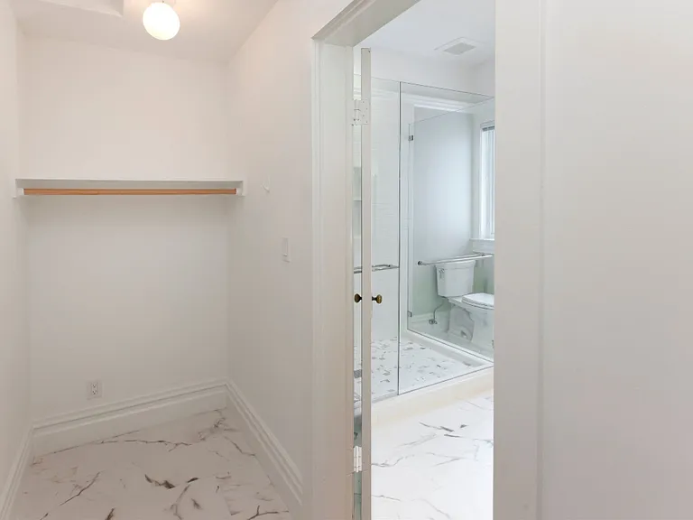 1080 Filbert St — Photo 14