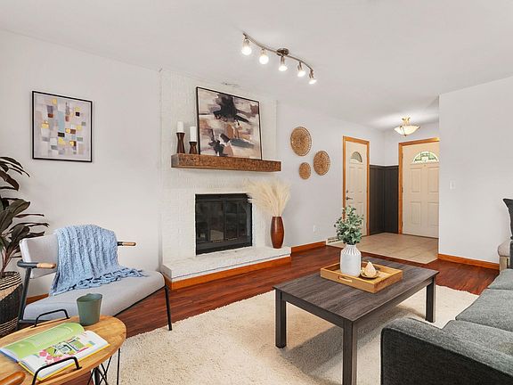 2nd image of 1 Keighley Cir