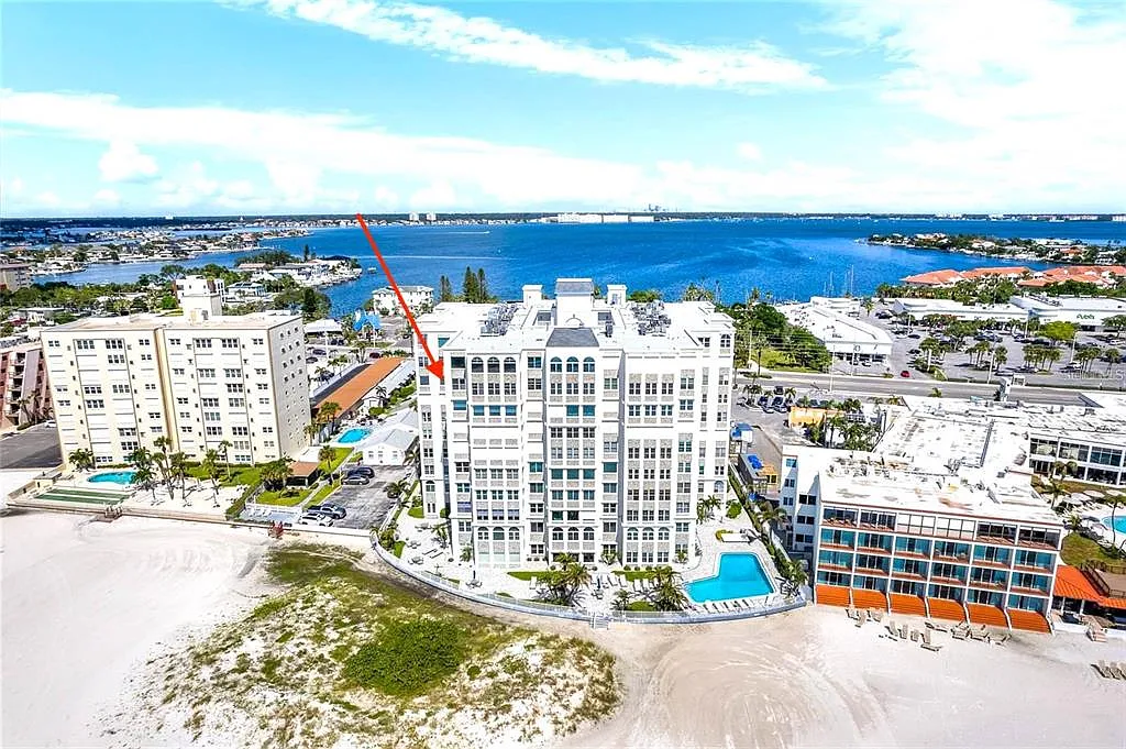 2 bed, 2.0 bath, 1340 sqft, $4,800 — Photo 3