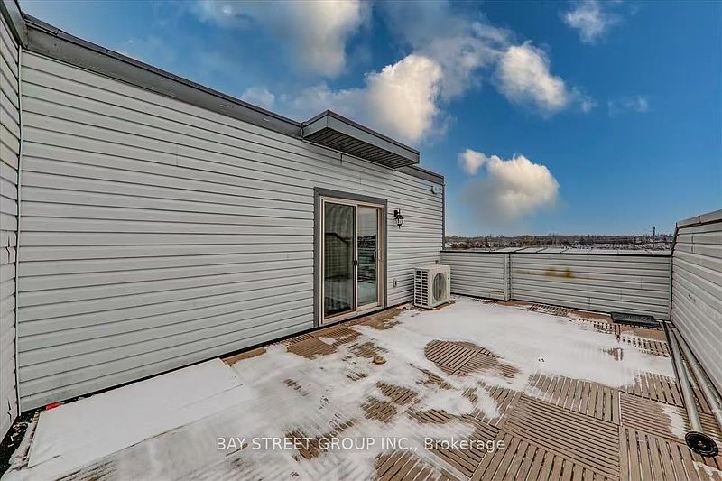 Markham Townhouse for rent - 2 Bedrooms — photo 18