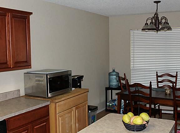 2nd image of 3928 Silver Springs Dr