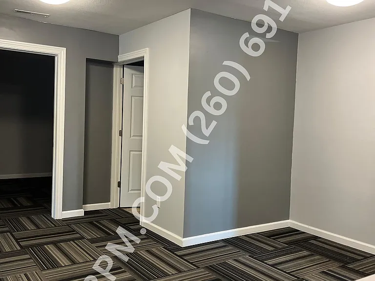 4915 Illinois Rd — Photo 11