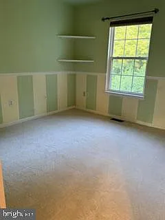 922 Glackens Ln — Photo 17