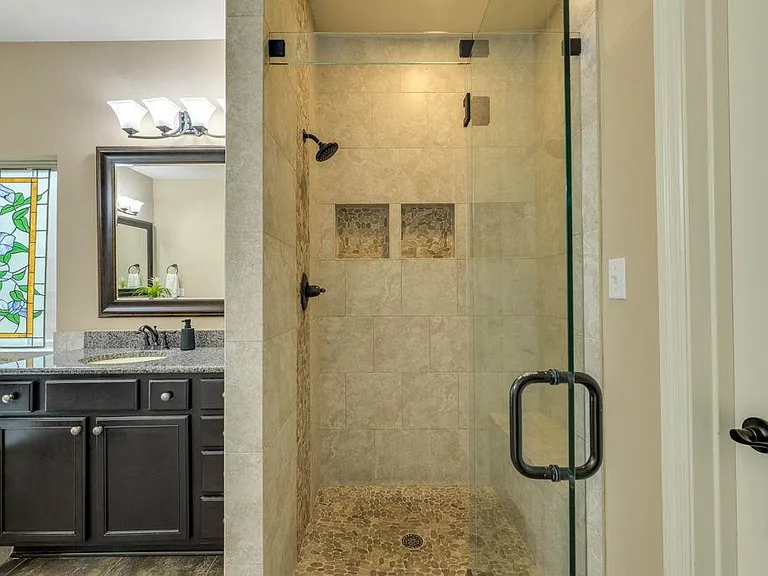 308 Duffy Ln — Photo 16