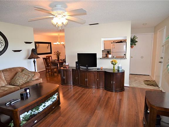 3rd image of 22375 Edgewater Dr APT 259