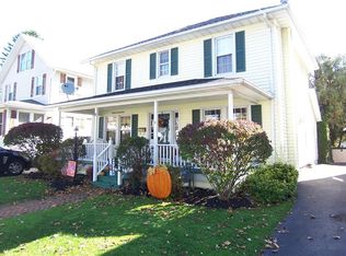 22 Kingsbury Ave, Batavia, NY 14020