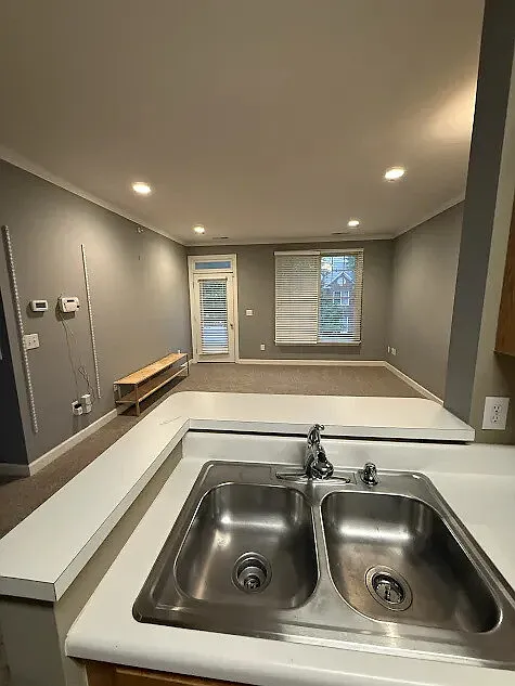 1 bed, 1.5 bath, 765 sqft, $1,449 — Photo 3