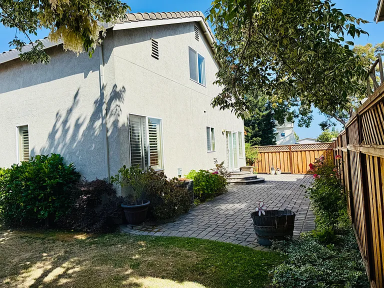 153 Trent Dr — Photo 12