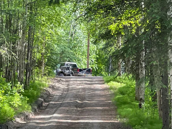 5259 Hesser Rd, Fairbanks, AK 99712