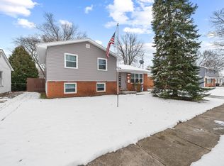 1202 McCormick Dr, Monroe, MI 48162