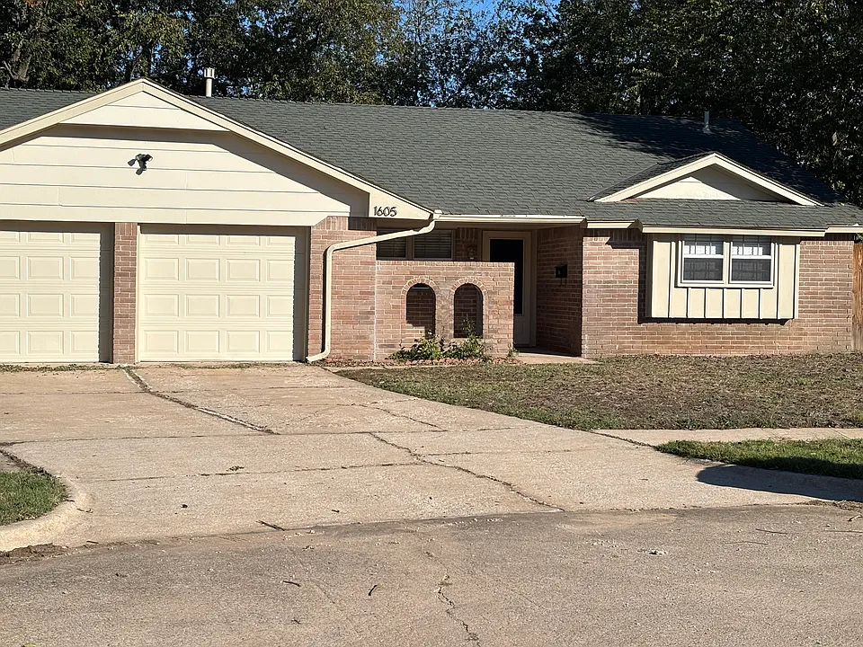 1605 Chamblee Dr