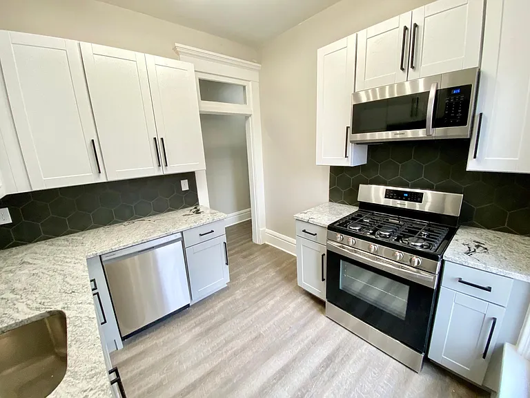 248 S 18th St #1/2 — Photo 2
